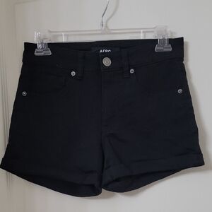 AERO Size 4 Black High Rise MIDI Denim Shorts, Excellent Used Condition